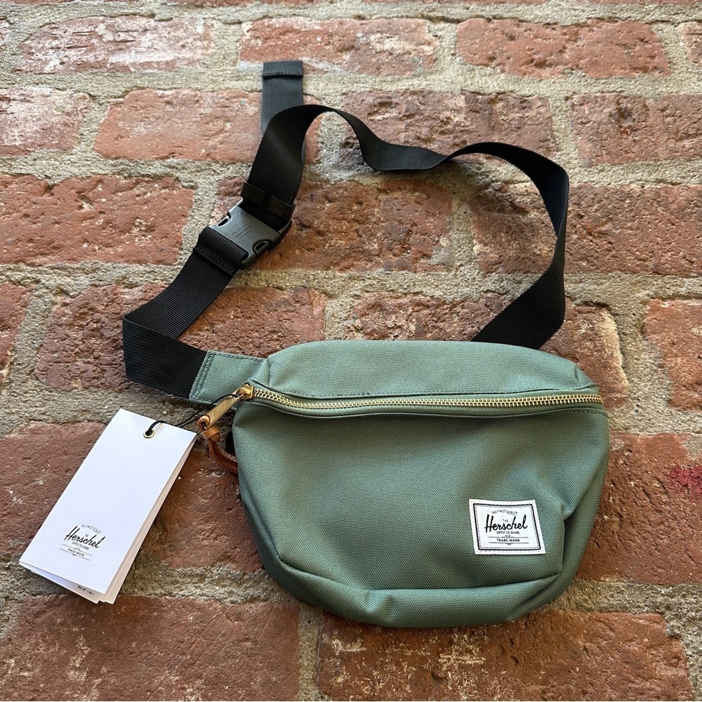 Herschel Supply Company Fifteen Waist Bag Hip Bag Fanny Pack in Dark Forest